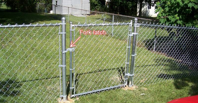 Residential single walk gate with fork latch.